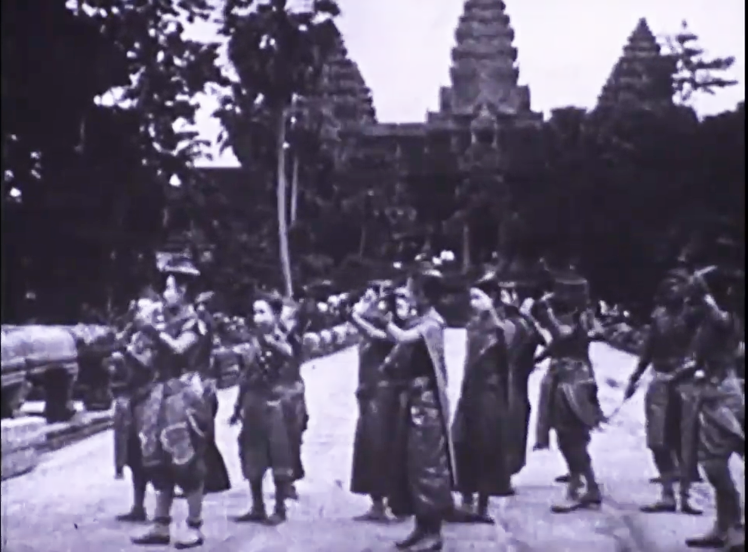 royal-ballet-angkor-1913-6.png#asset:6639