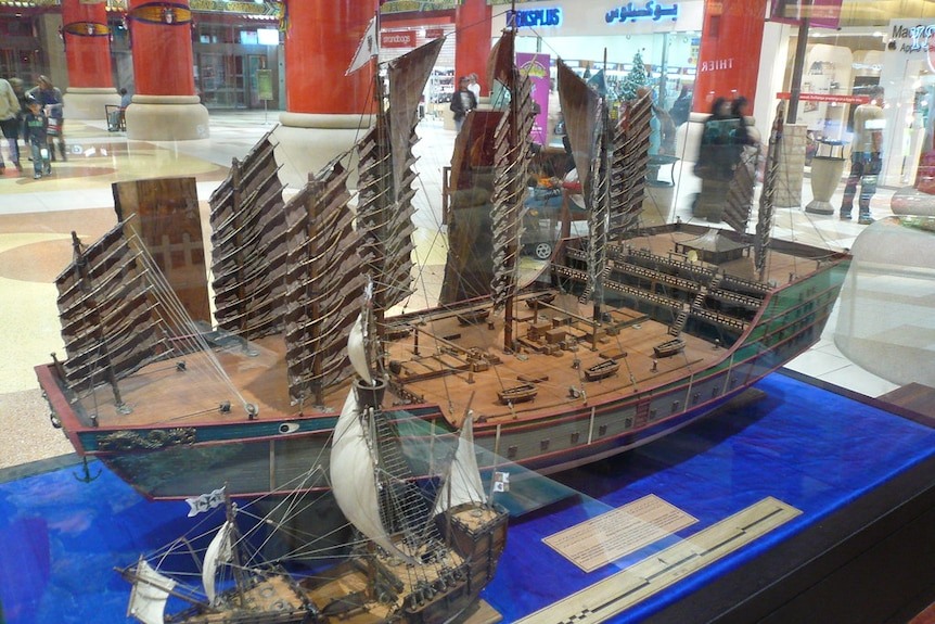 zheng-he-ship-compared-to-columbus-dubai-exhibition-2006.jpg#asset:6959